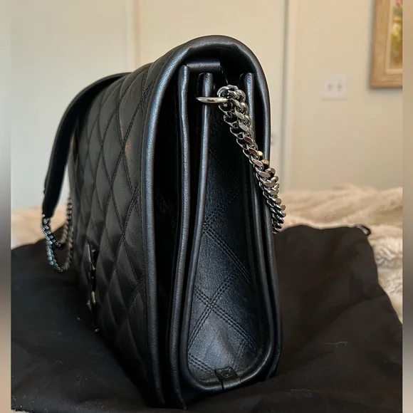 Saint Laurent Becky Shoulder Bag – Black Lambskin, Quilted, Gunmetal Hardware - Picture 10 of 15